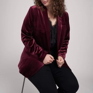 NWT Universal Standard Rio Velvet Blazer, Black Cherry Medium DISCONTINUED!